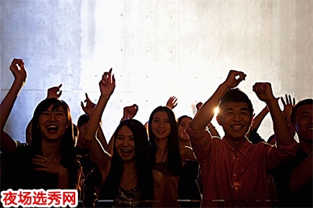 上海很大KTV-夜场一直招聘日结2000保证上班客源优厚图片展示
