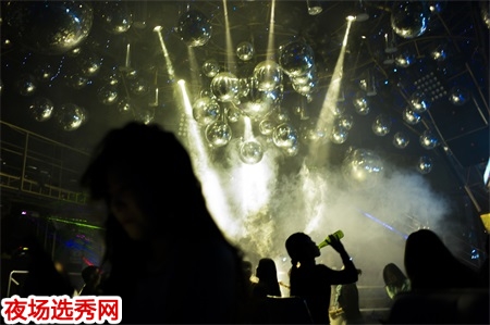 苏州KTV招聘公司日结场随时上班 梦想终会实现图片展示