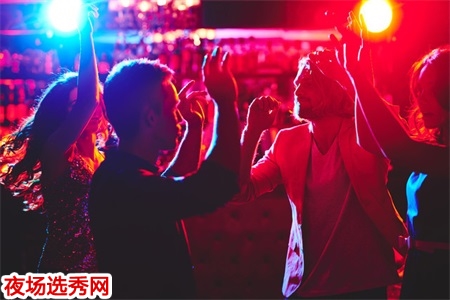 昆明商务夜总会招聘靓妹工资日结无工装 时代的发展图片展示