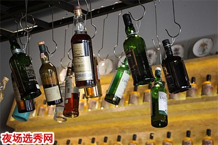 上海高端夜场领队直招模特佳丽〖无IC卡入职费〗图片展示