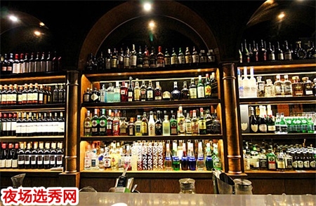 南昌最有名气的酒吧招聘兼职大学生！可安排合住图片展示